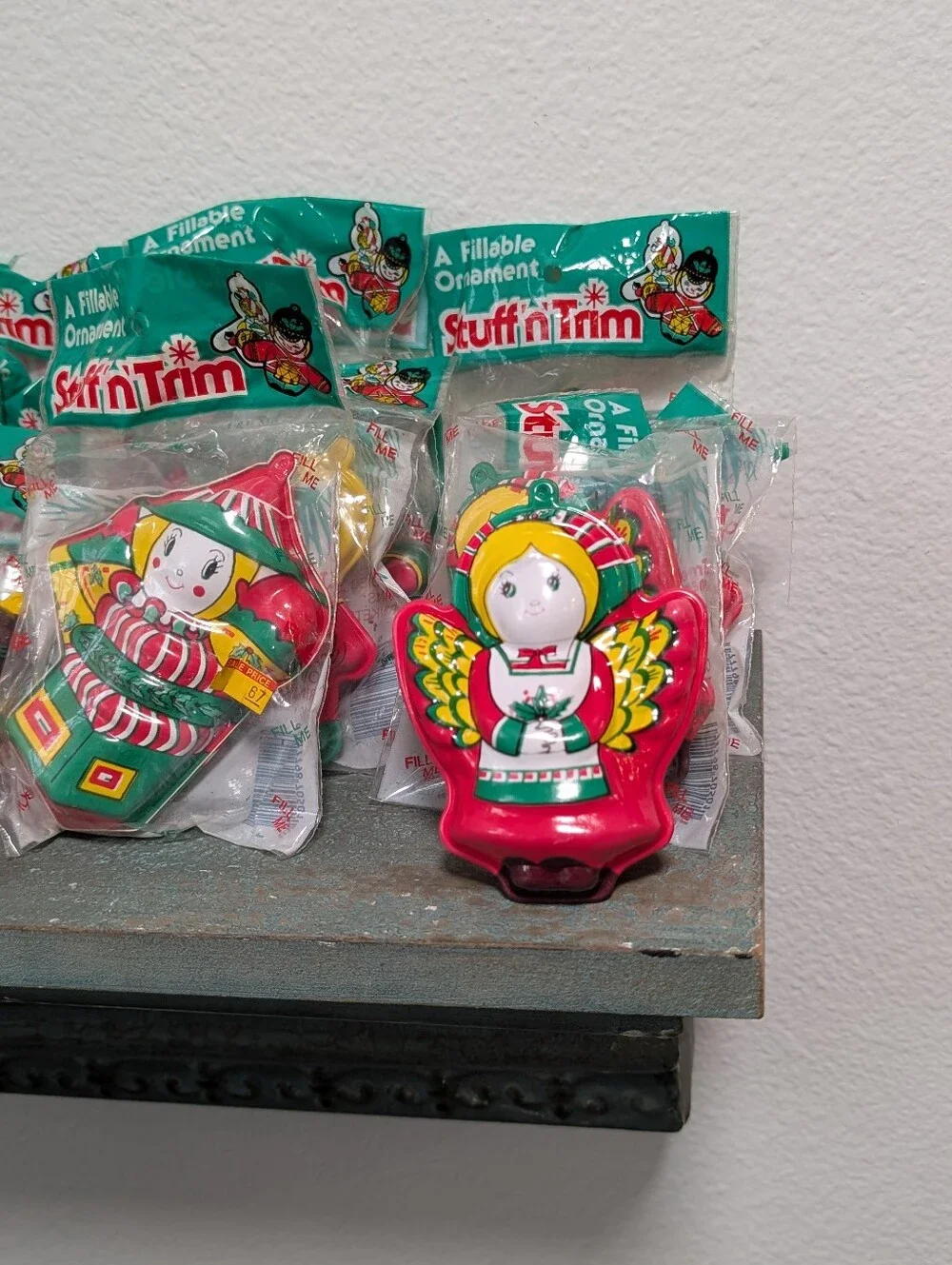 19 VTG Stuff N Trim Fillable Christmas Ornaments Made In USA Hard Plastic